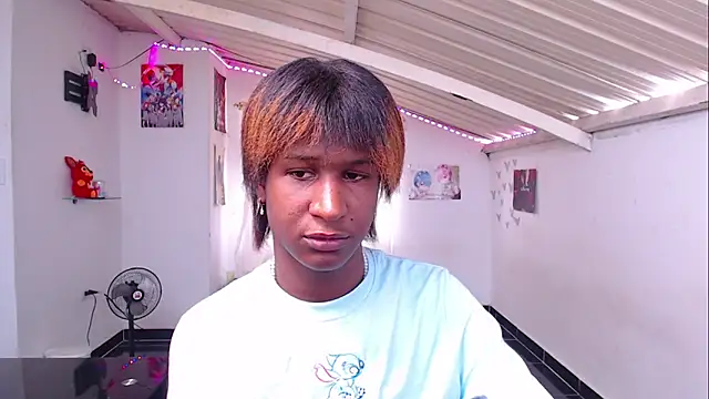 Snapshot of Angell_Dustt_ chatting on February 23, 4:13 pm Angell Dustt online show from February 23, 4:13 pm