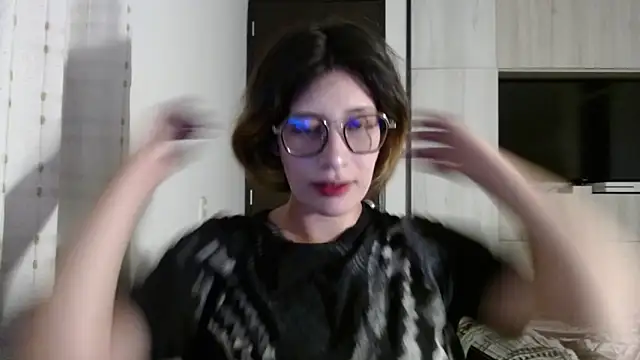 mariana124- online show from December 30, 7:42 pm