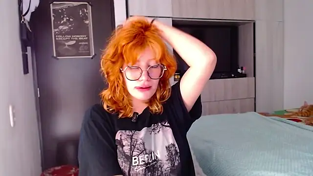 mariana124- online show from December 17, 2:56 pm