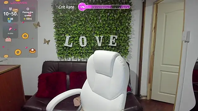 Snapshot of Enma__clark chatting on December 6, 3:19 am Enma clark online show from December 6, 3:19 am