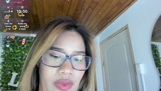Snapshot of Enma__clark chatting on December 7, 9:50 am Enma clark online show from December 7, 9:50 am