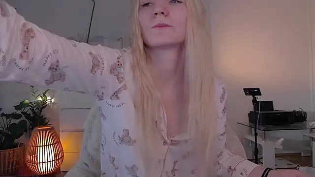 ginger vi online show from February 9, 3:23 pm