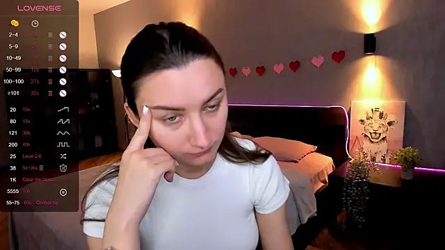 Snapshot of annacooleman chatting on September 10, 2:11 am annacooleman online show from September 10, 2:11 am