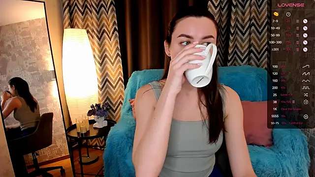 Snapshot of annacooleman chatting on November 10, 8:13 am annacooleman online show from November 10, 8:13 am