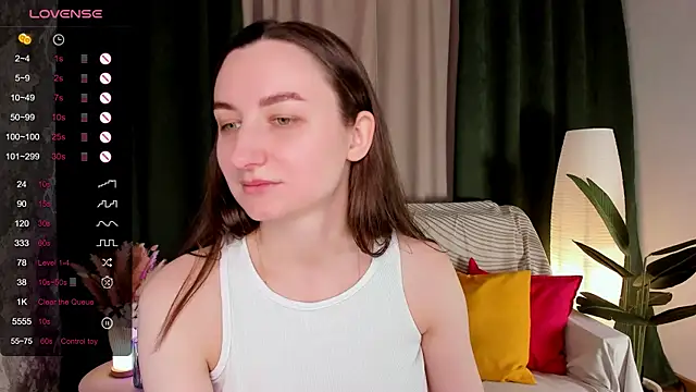 Snapshot of annacooleman chatting on June 6, 2:05 am annacooleman online show from June 6, 2:05 am