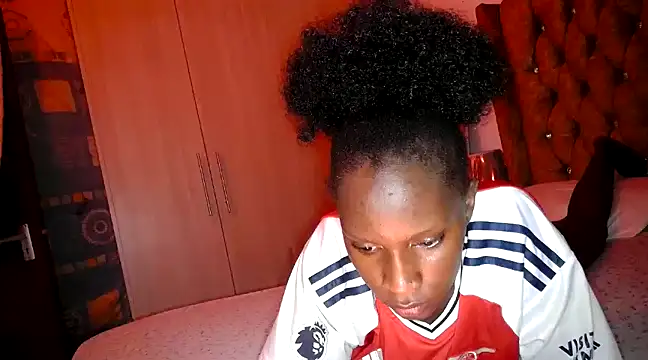 Snapshot of queen-goddess chatting on March 9, 4:11 pm queen-goddess online show from March 9, 4:11 pm