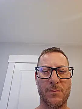 Bigdicktrav902 online show from January 19, 3:27 pm