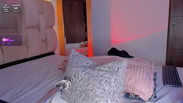 brendaruiz online show from November 15, 11:51 am