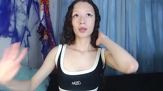 abbycutecs online show from October 28, 2:20 pm