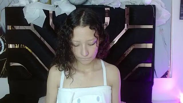 abbycutecs online show from October 31, 2:40 pm