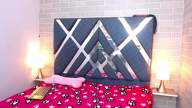 AndreaGil  online show from January 10, 12:47 pm