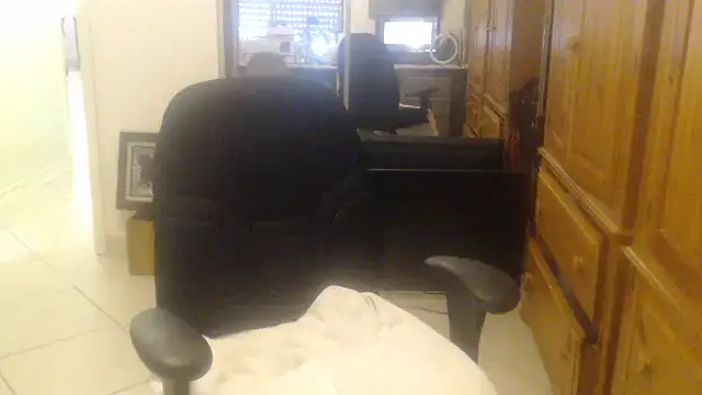 Snapshot of joeydee1 chatting on July 4, 6:47 pm joeydee1 online show from July 4, 6:47 pm