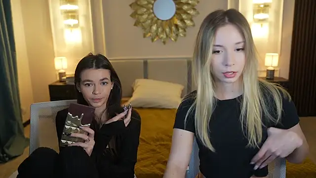 Gabriella054 online show from March 20, 8:09 am