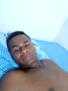 Snapshot of alexsadre chatting on December 14, 11:45 pm alexsadre online show from December 14, 11:45 pm