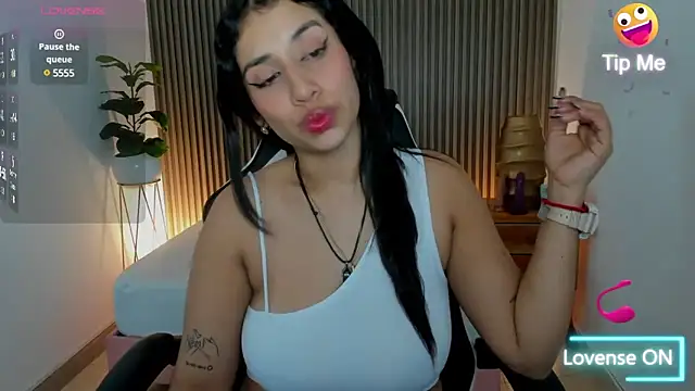 venuz lee online show from February 7, 1:01 pm