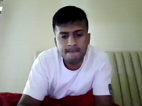 Snapshot of long_hoggy chatting on December 18, 9:15 am long hoggy online show from December 18, 9:15 am