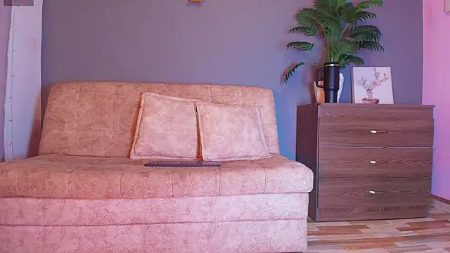 jade brunnette online show from April 23, 8:22 pm