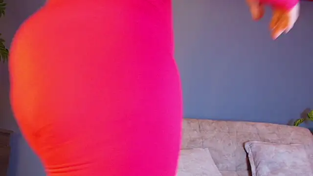 Snapshot of jade_brunnette chatting on May 24, 8:14 pm jade brunnette online show from May 24, 8:14 pm
