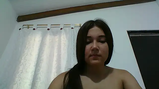 Snapshot of mia_cooper_24 chatting on January 20, 6:32 pm mia cooper 24 online show from January 20, 6:32 pm