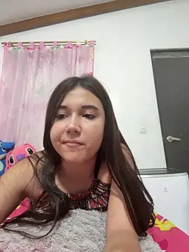 Snapshot of mia_cooper_24 chatting on February 20, 1:40 pm mia cooper 24 online show from February 20, 1:40 pm