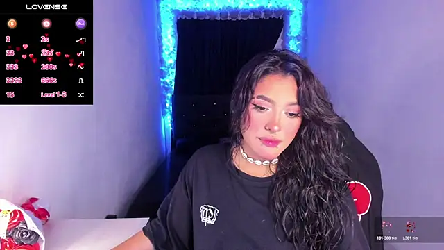 Mariana Hasper  online show from March 20, 9:02 pm