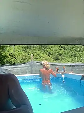 couplemilf2 online show from July 12, 10:28 am