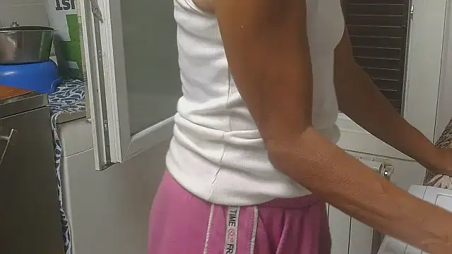 couplemilf2 online show from July 31, 6:18 pm