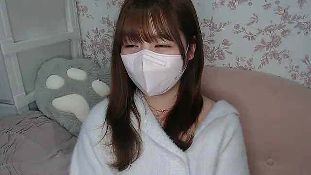 mei hosina online show from April 5, 3:42 pm