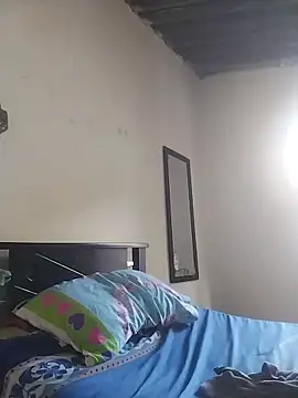 Snapshot of AlexaWarner chatting on November 4, 4:06 pm AlexaWarner online show from November 4, 4:06 pm