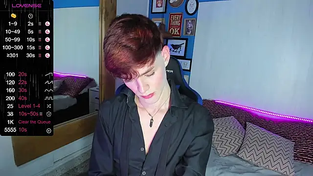 Snapshot of VladHellsing4 chatting on February 8, 3:00 pm VladHellsing4 online show from February 8, 3:00 pm