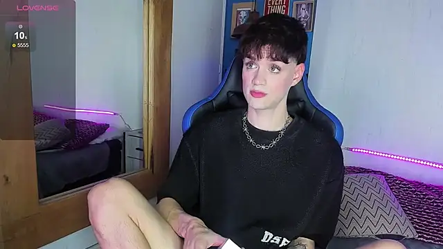 Snapshot of VladHellsing4 chatting on February 26, 2:25 pm VladHellsing4 online show from February 26, 2:25 pm