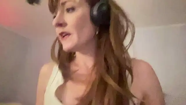 maythegr8ness online show from February 4, 3:11 am