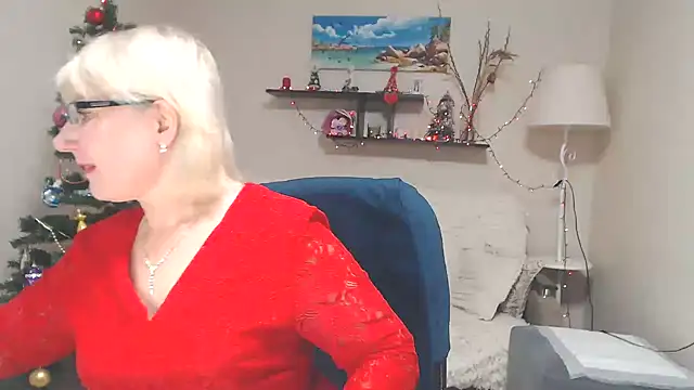 Snapshot of FleurMays chatting on January 3, 8:10 am FleurMays online show from January 3, 8:10 am