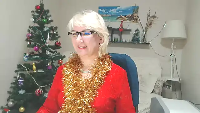 Snapshot of FleurMays chatting on January 4, 11:11 am FleurMays online show from January 4, 11:11 am