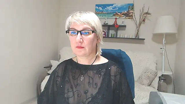 Snapshot of FleurMays chatting on January 25, 12:47 pm FleurMays online show from January 25, 12:47 pm