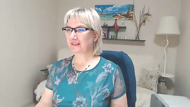 Snapshot of FleurMays chatting on January 29, 4:47 am FleurMays online show from January 29, 4:47 am