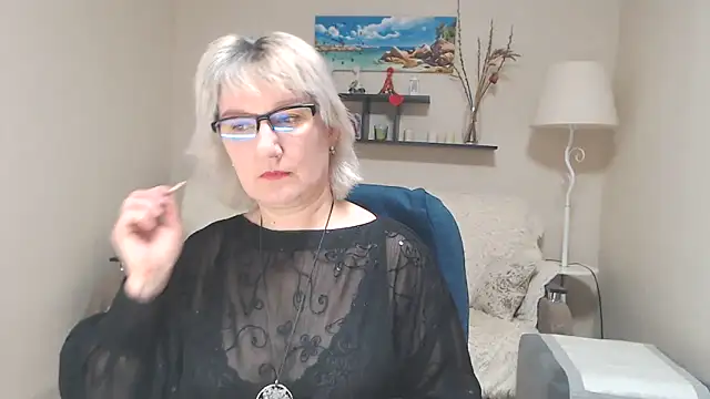 Snapshot of FleurMays chatting on February 11, 3:50 am FleurMays online show from February 11, 3:50 am