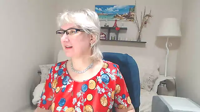 Snapshot of FleurMays chatting on February 14, 6:56 am FleurMays online show from February 14, 6:56 am