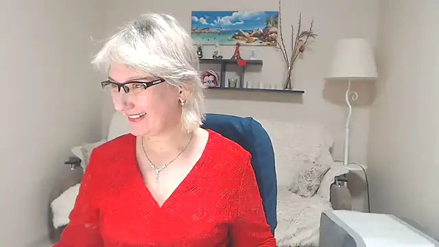 Snapshot of FleurMays chatting on February 18, 1:44 pm FleurMays online show from February 18, 1:44 pm