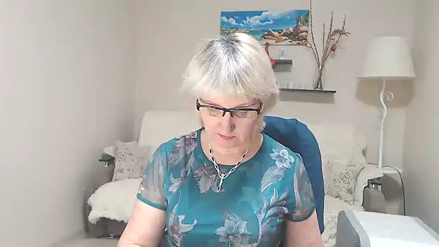 Snapshot of FleurMays chatting on February 20, 12:47 pm FleurMays online show from February 20, 12:47 pm