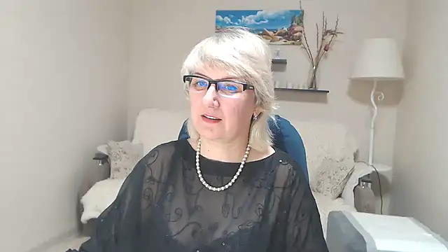 Snapshot of FleurMays chatting on February 25, 12:55 pm FleurMays online show from February 25, 12:55 pm