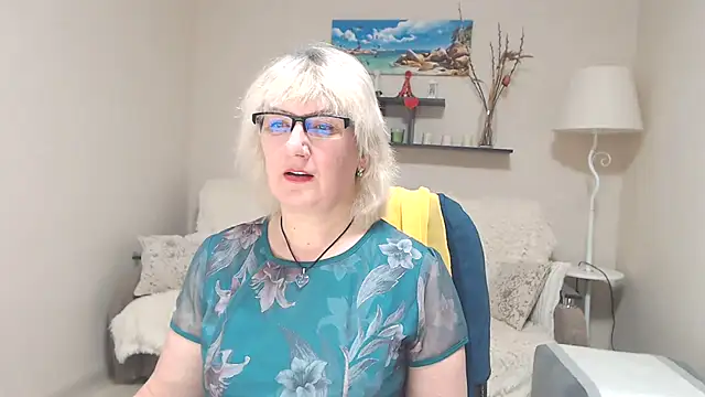 Snapshot of FleurMays chatting on March 12, 4:41 am FleurMays online show from March 12, 4:41 am