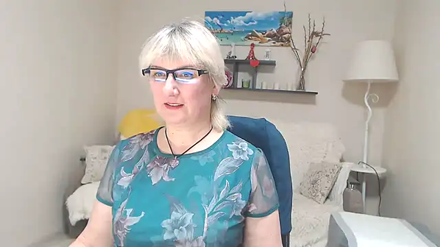 Snapshot of FleurMays chatting on March 12, 11:53 am FleurMays online show from March 12, 11:53 am