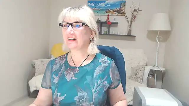 Snapshot of FleurMays chatting on March 13, 7:09 am FleurMays online show from March 13, 7:09 am