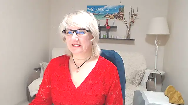 Snapshot of FleurMays chatting on March 15, 3:07 am FleurMays online show from March 15, 3:07 am