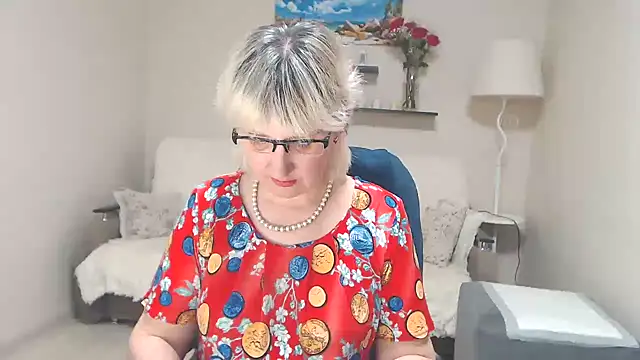 Snapshot of FleurMays chatting on March 20, 6:30 am FleurMays online show from March 20, 6:30 am