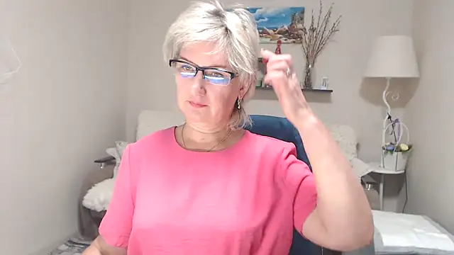 Snapshot of FleurMays chatting on September 26, 2:04 am FleurMays online show from September 26, 2:04 am