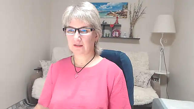 Snapshot of FleurMays chatting on October 24, 5:48 am FleurMays online show from October 24, 5:48 am