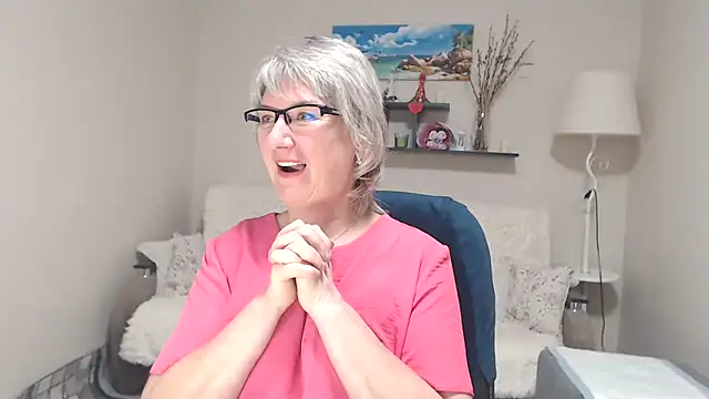 Snapshot of FleurMays chatting on November 14, 7:40 am FleurMays online show from November 14, 7:40 am