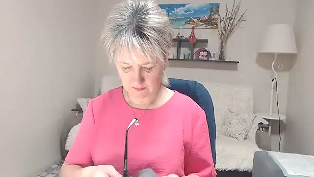 Snapshot of FleurMays chatting on November 28, 4:59 am FleurMays online show from November 28, 4:59 am